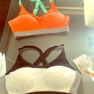32C Victoria secret sports bra